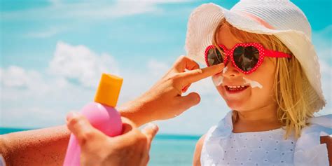 Les 4 meilleures crèmes solaires pour enfants (2024).